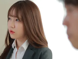 Móc lốp cô bạn học cũ giờ đây rất xinh khi đi họp lớp với vợ